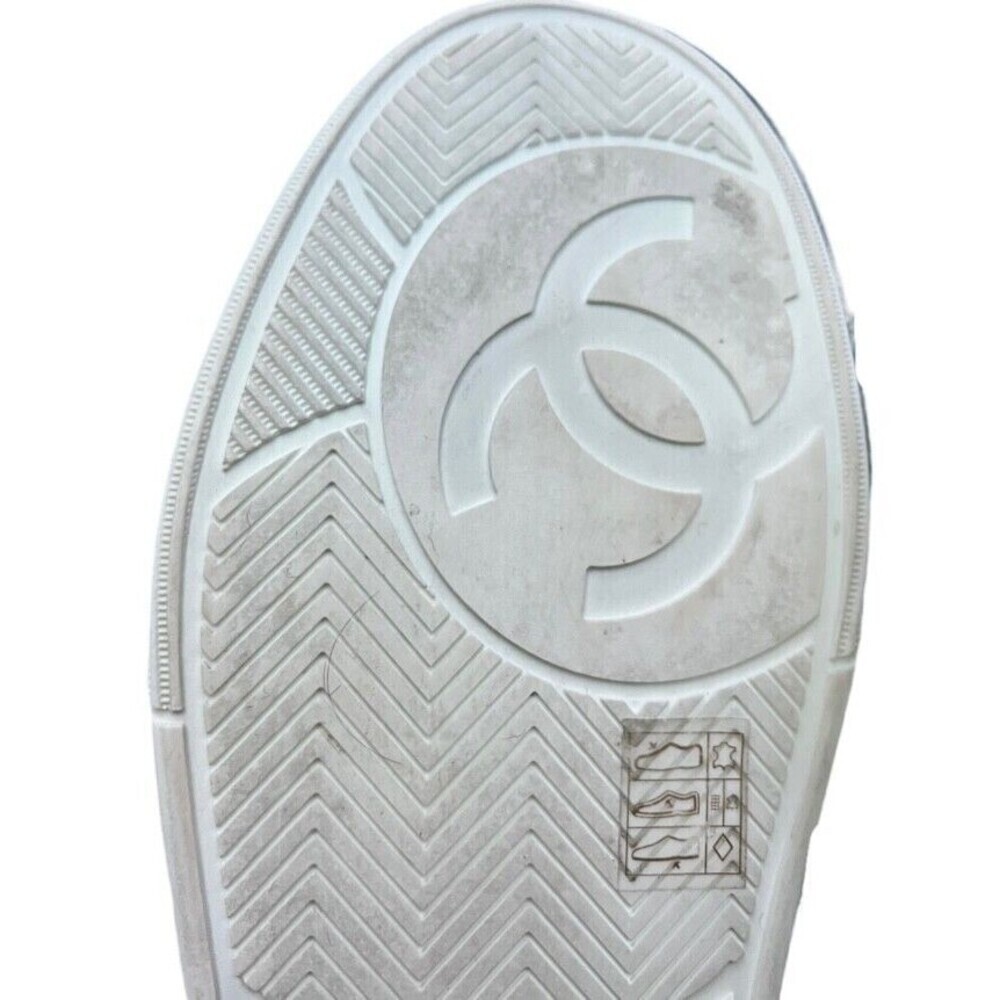 CHANEL Calfskin Men’s Logo Trainer White Blue - Picture 12 of 13